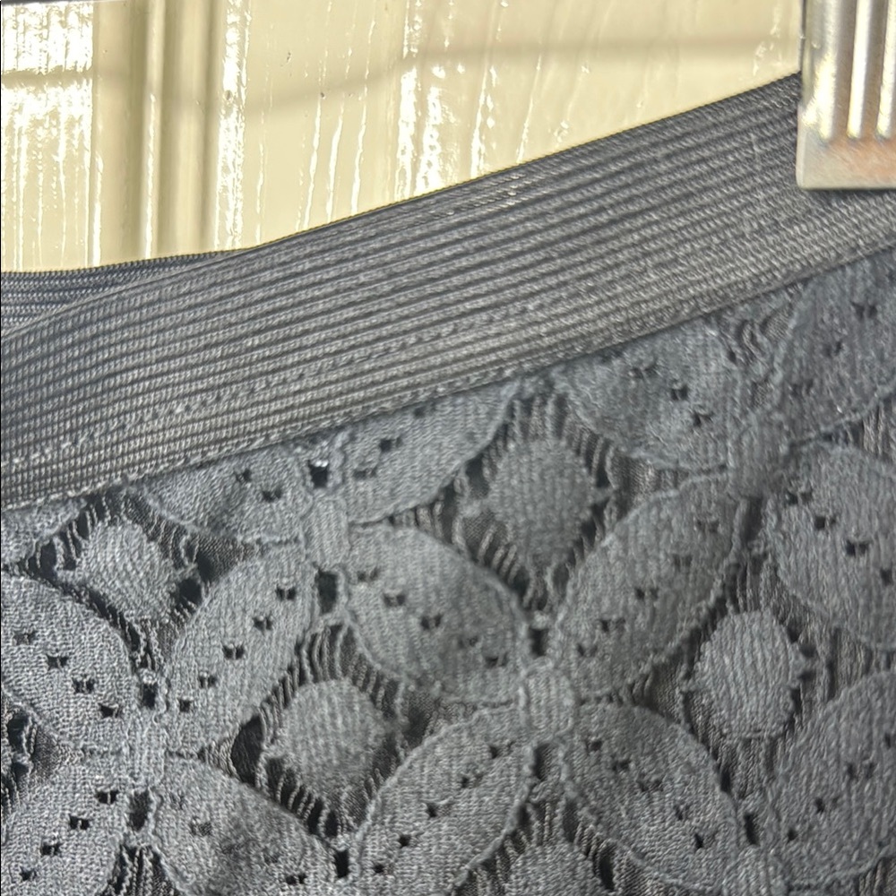 Lush Black High Waist Elegant Lace Shorts - Picture 4 of 4